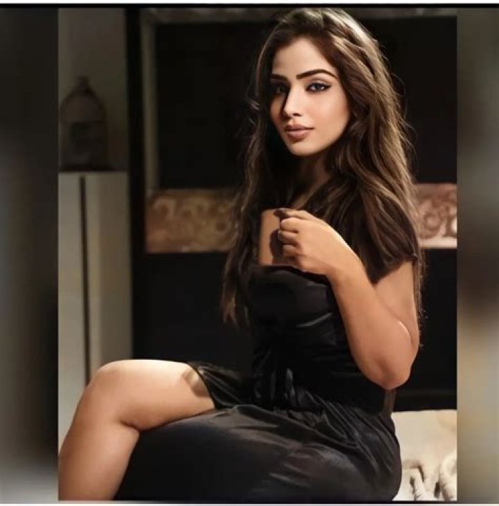 Aayushi Jaiswal: Rising Star in Bollywood