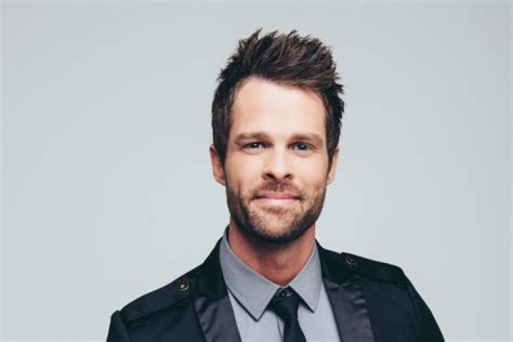 Adam Crabb Net Worth 2024: How Much Does He Earn?