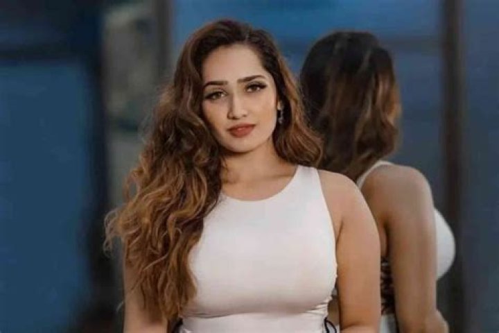 Aditi Mistry Nipple Exposed: Unveiling the Truth Behind the Controversy