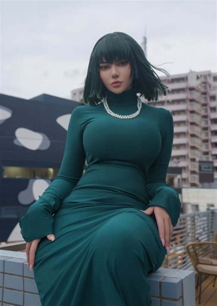 Alina Becker: A Rising Star in the Fashion Industry