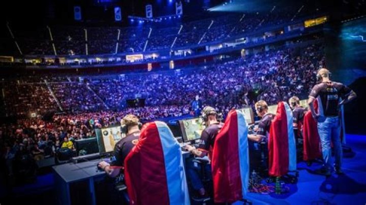 Allthefallen: The Rise and Fall of a Gaming Phenomenon