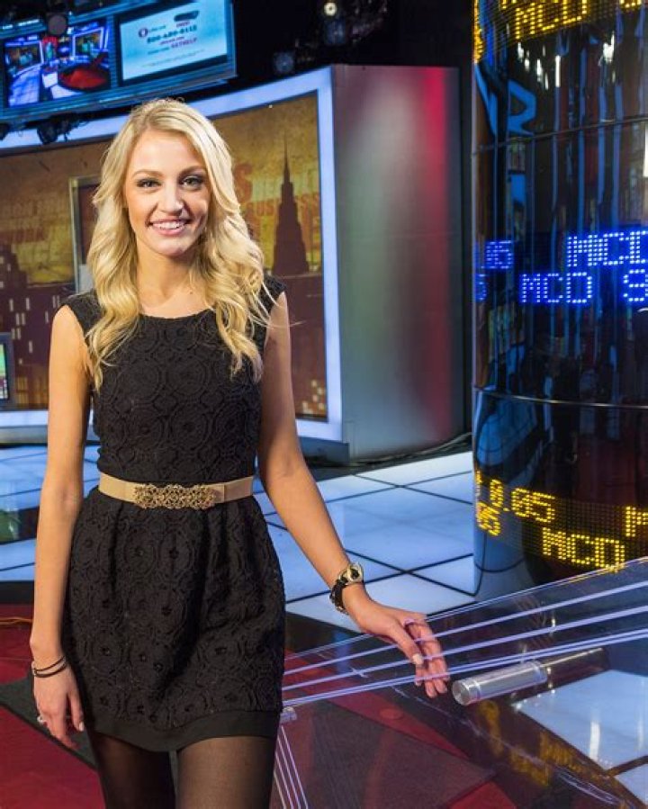 Carly Simpkins Fox News Height: A Comprehensive Look at Her Career and Personal Life
