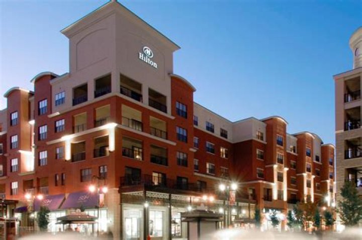 Hilton Landing Branson: Your Ultimate Guide to Luxury and Entertainment