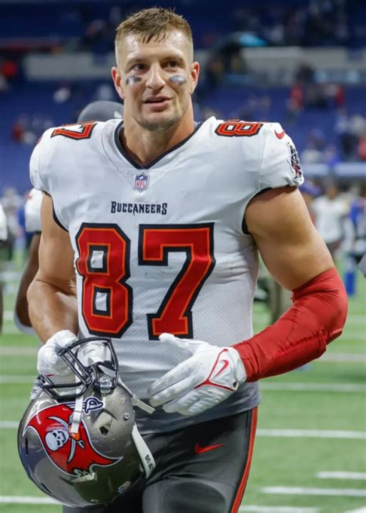 How Much is Gronkowski Worth? Exploring the Net Worth and Achievements of Rob Gronkowski