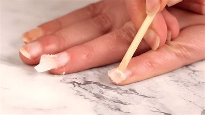 How to Take Acrylics Off Without Acetone: A Comprehensive Guide