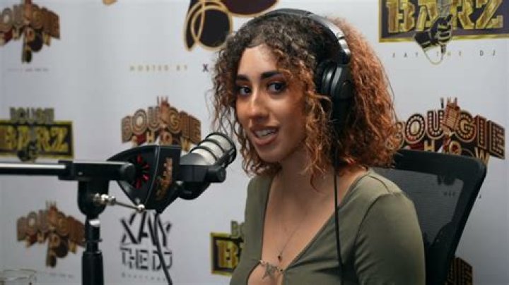 Kira Bonder: The Rising Star in the Entertainment Industry