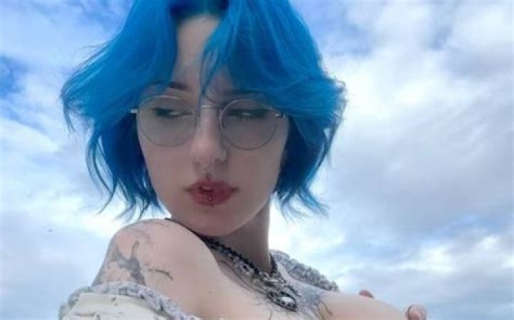 Lyra Crow Naked: Unveiling the Truth Behind the Sensation