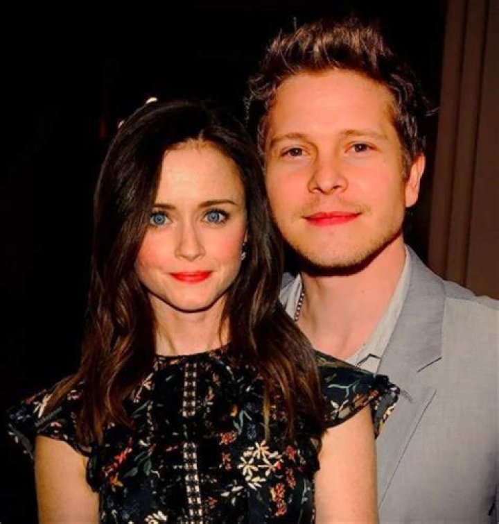 Matt Czuchry Wife: A Comprehensive Guide to His Personal Life and Relationships