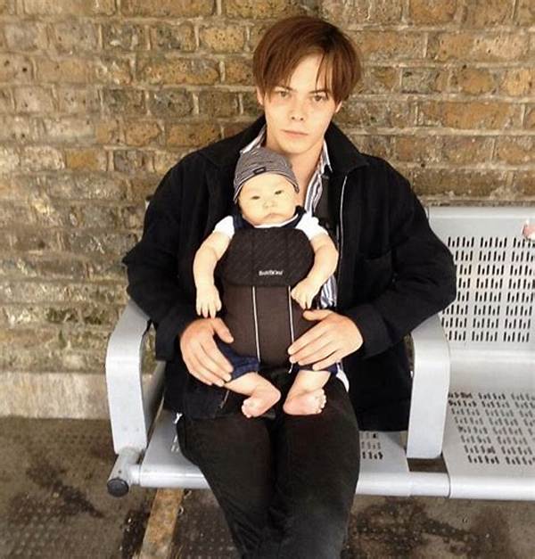Who Is Charlie Heaton Son Archie Heaton