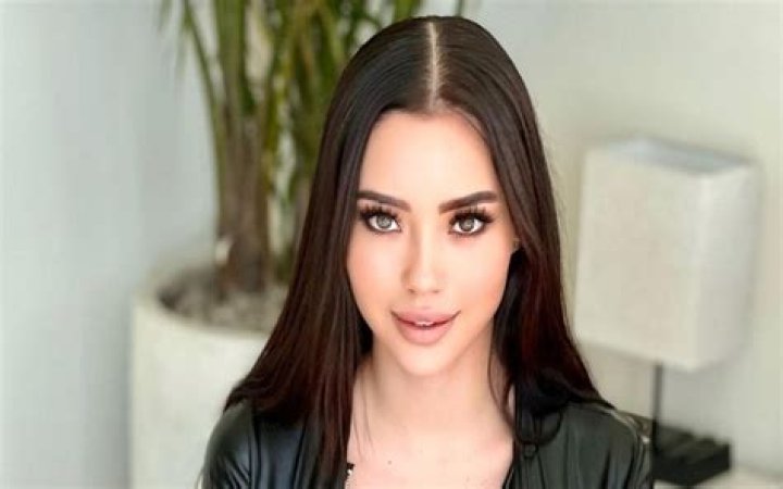 Yotta Marisol: The Rising Star in the Entertainment Industry